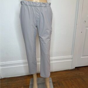 Vuori Taupe Cropped Pants